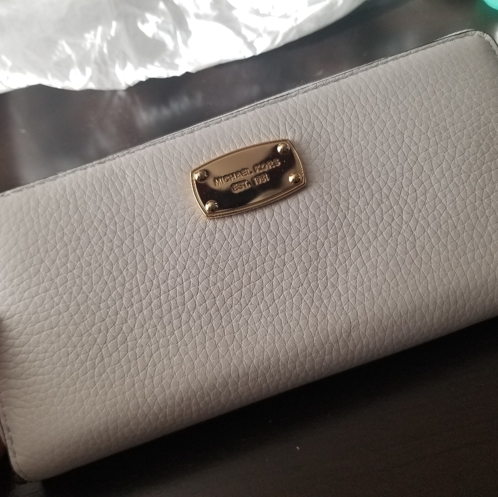 MK wallet